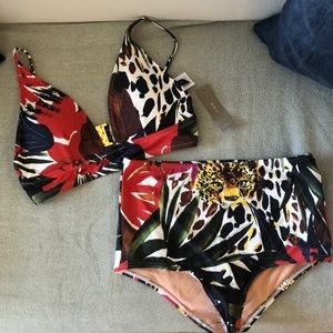 Cute bathing suit, never been worn.